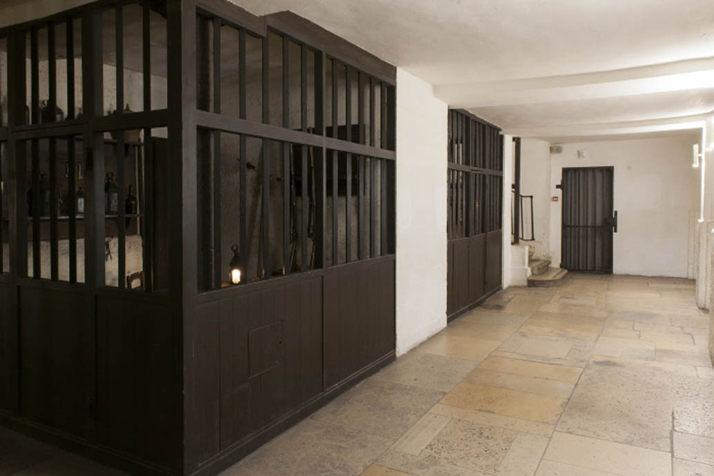 La Conciergerie, nuevo recorrido de visitas "Una prisión bajo la Revolución". El pasillo de los prisioneros.